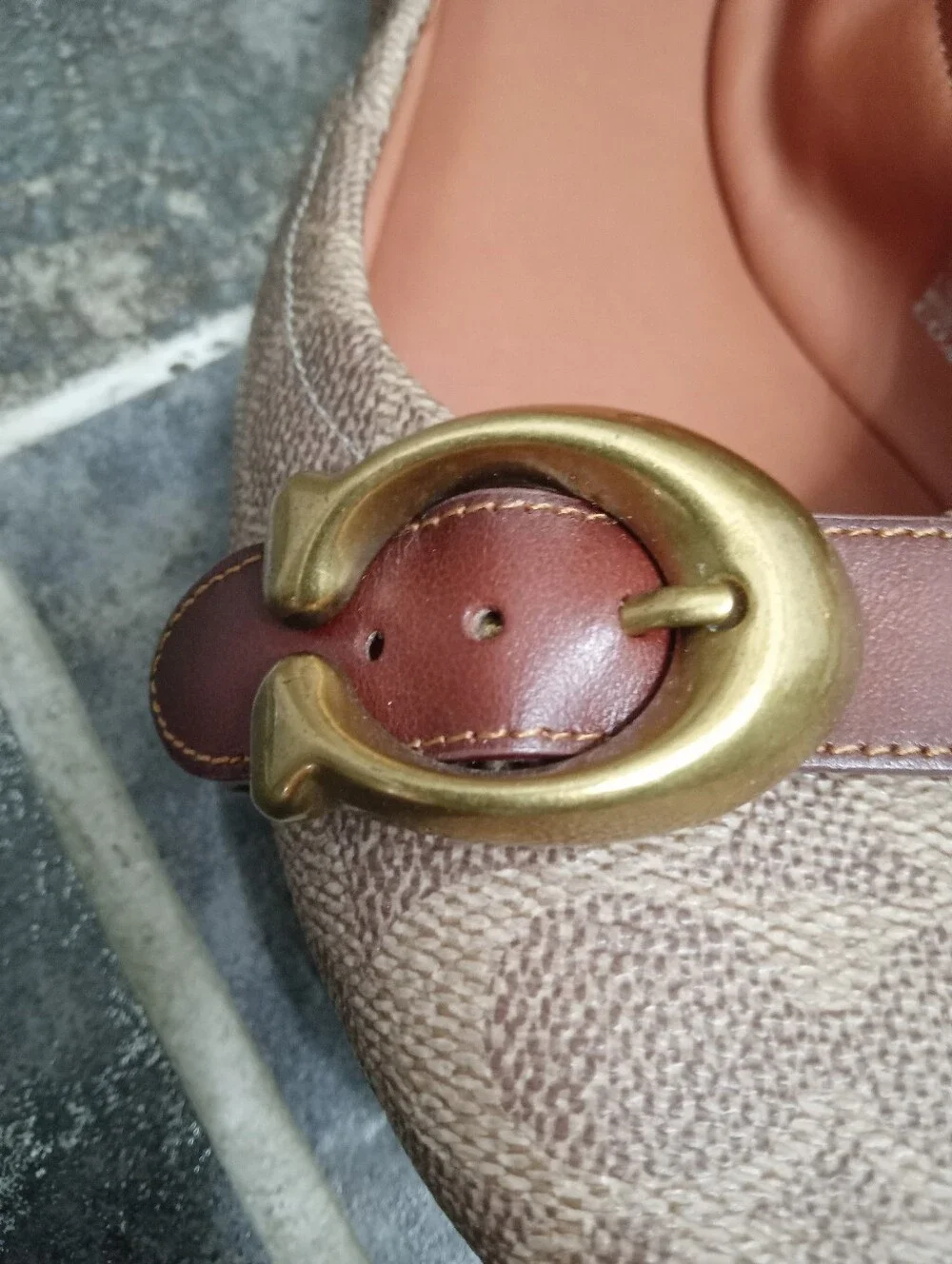 Coach Women's Beige Pink Signature Logo Ballet Flats with Gold Buckle